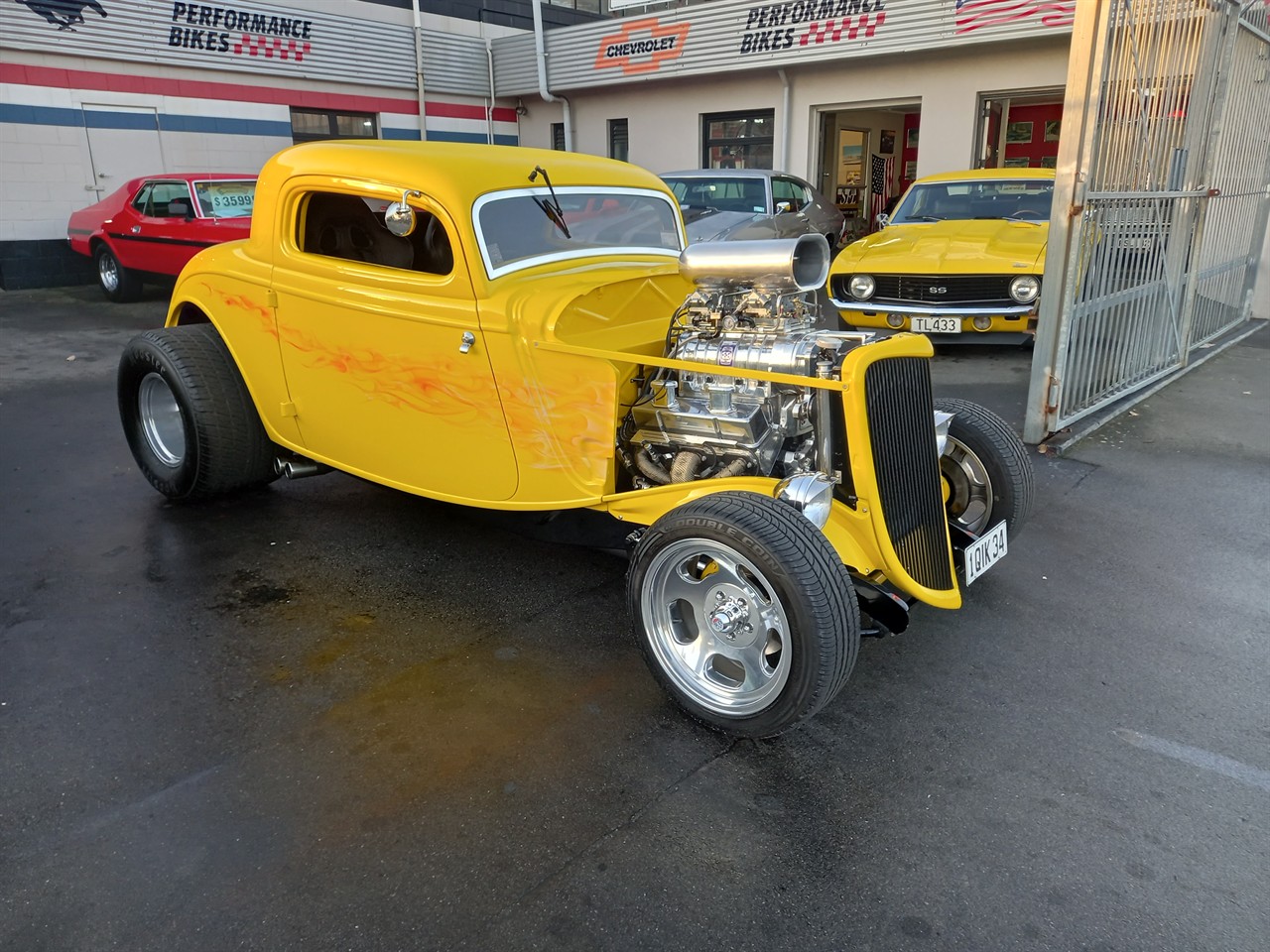 1934 FORD V8